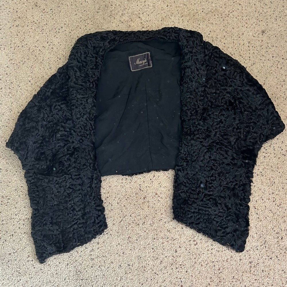 VINTAGE MACYS Black Lambs Wool Shawl